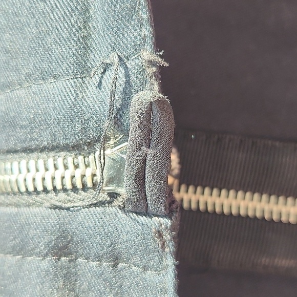 Dolce & Gabbana pencil skirt (authentic) - Picture 5 of 12